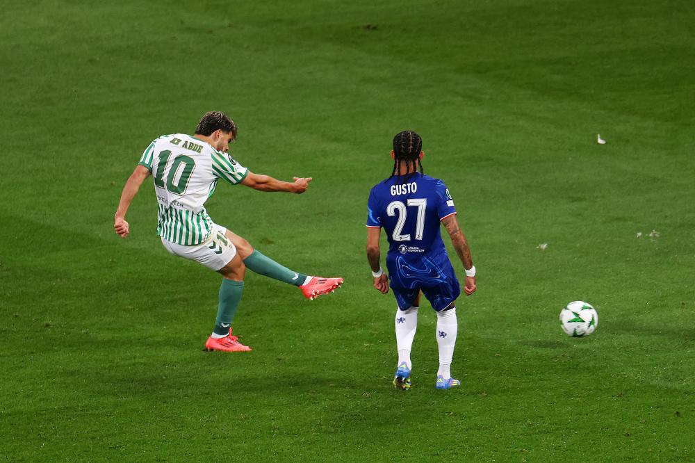 篮球中如何判断对方的意图？