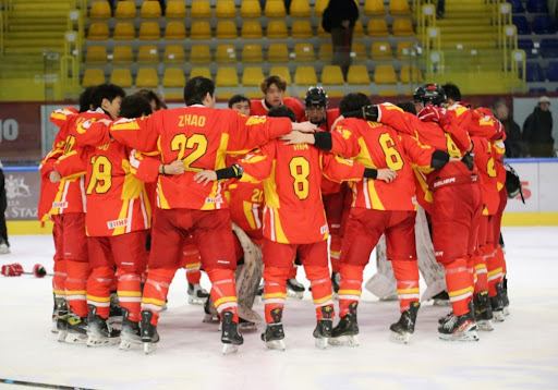 孙悦娇妻陈露现状：打高尔夫穿名牌，在美国很滋润，回应网络相亲