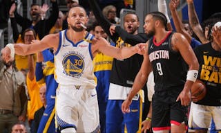 勇记：库里将在下一场勇士对阵森林狼的比赛中迎来复出